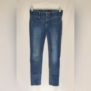 APT 9 Straight Leg Jeans, Size 6